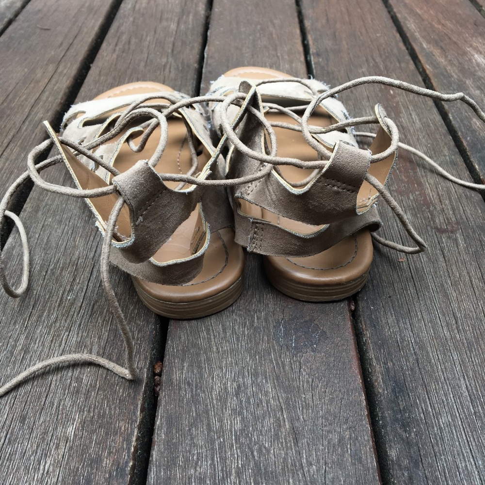 Sandals - Picture 6 of 8